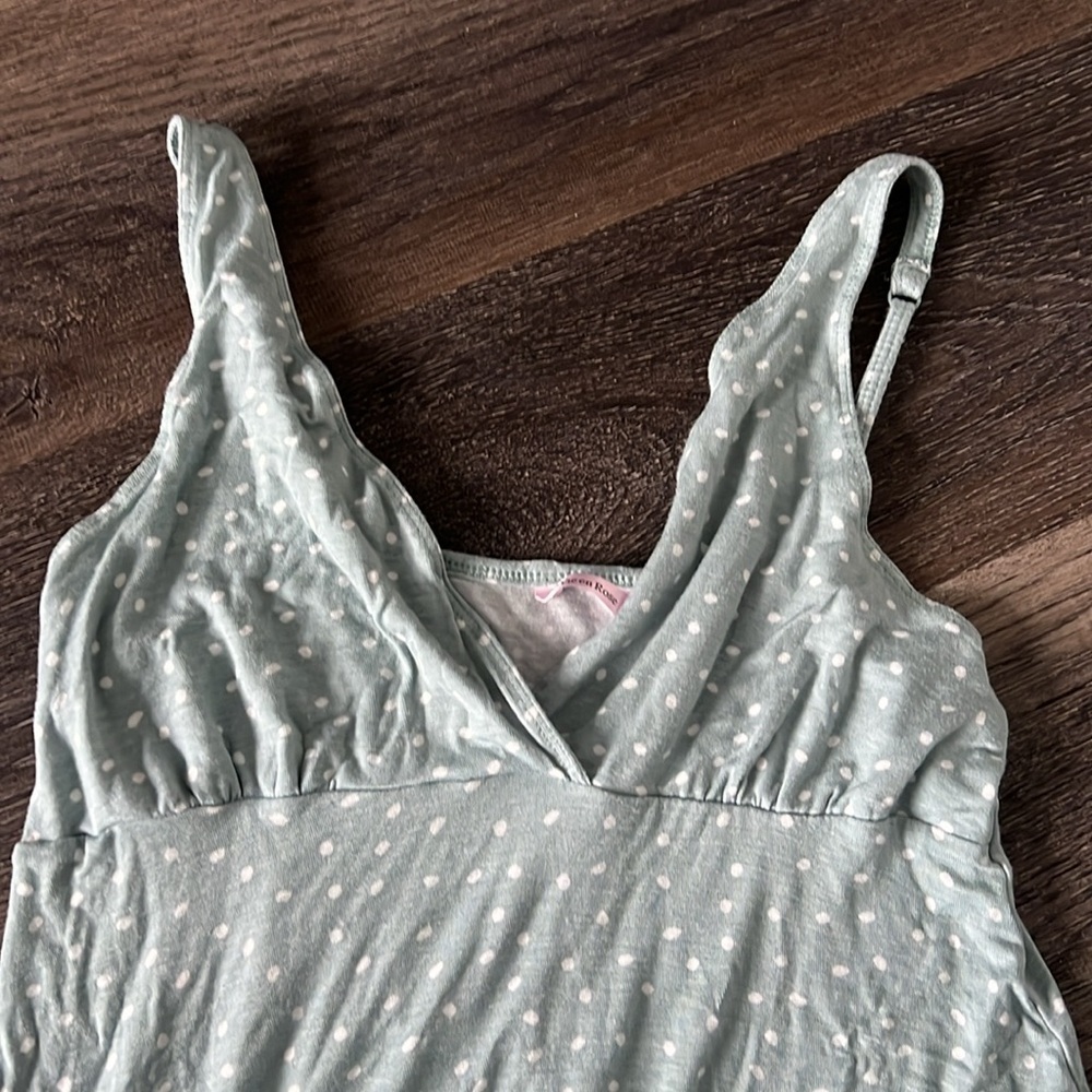 (20) La Vie En Rose sleepwear - Picture 2 of 2